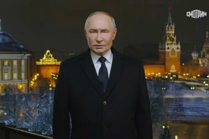 Ông Putin chúc mừng năm mới 2025: Nga có một hướng duy nhất là 'tiến về phía trước'