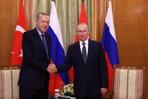 Ông Erdogan điện đàm với ông Putin, bàn chuyện đàm phán Nga-Ukraine ở Istanbul