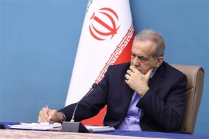 Iran dừng hợp tác với Cơ quan Năng lượng nguyên tử quốc tế