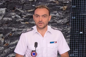 Trốn vô hành lý bạn tù vượt ngục, bị bắt lại sau 3 ngày