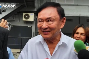 Ông Thaksin lên tiếng chuyện đi Dubai, hứa quay về trình diện toà