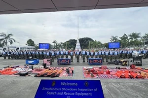 Tổng thống Philippines ra tuyên bố trước khi siêu bão Fung-wong đổ bộ