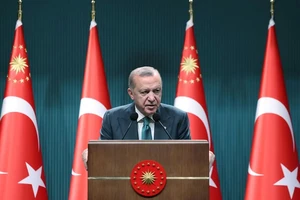 Ông Erdogan cảnh báo nguy cơ leo thang từ vụ 2 tàu được cho thuộc 'hạm đội bóng tối' bị tấn công ở Thổ Nhĩ Kỳ
