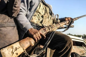 Liên tiếp chuỗi bắt cóc quy mô lớn ở Nigeria, bất chấp tình trạng khẩn cấp