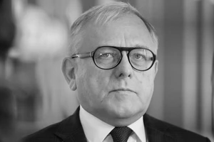 Đại sứ Nga tại Triều Tiên qua đời, ông Kim gửi điện chia buồn