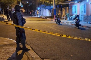 Mổ khẩn cấp cứu thai khi sản phụ bị trúng đạn xả súng ở Ecuador