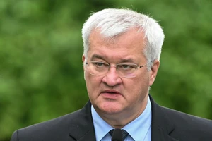 Ukraine nói tên lửa Oreshnik của Nga tấn công gần biên giới NATO, kêu gọi HĐBA họp khẩn