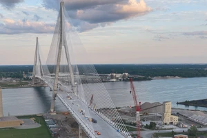 Ông Trump dọa ngăn khánh thành cầu nối Mỹ với Canada vì Ottawa 'đối xử rất bất công'