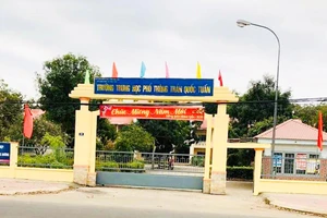 Một nữ sinh bị bạn rạch mặt vì được điểm cao sau kỳ thi