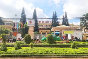 Tỉnh ủy Gia Lai yêu cầu báo cáo gói thầu mua máy thở chênh lệch hơn 600 triệu 