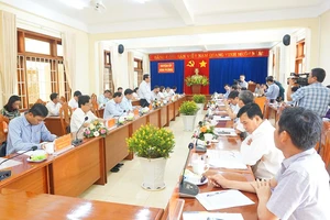 Tỉnh Kon Tum và Quảng Nam vẫn chưa tìm được tiếng nói chung, hơn 1.000 người dân phải sống khổ 