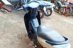 Tìm thấy chiếc xe máy nghi của 2 nạn nhân tử vong trong rừng ở Gia Lai