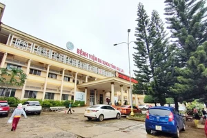 Đau mắt, người đàn ông tự mua thuốc uống, sốc phản vệ tử vong