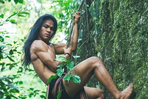 Rcombus: Chàng "Tarzan Tây Nguyên" đa tài