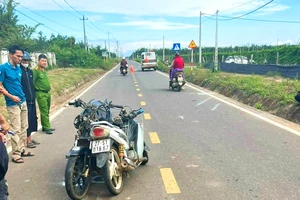 Kon Tum: Hai xe máy tông nhau, 3 thiếu niên tử vong
