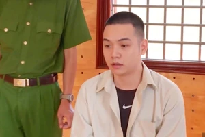 1 người đàn ông mất hơn 3 tỉ đồng vì chơi app hẹn hò 'em út'