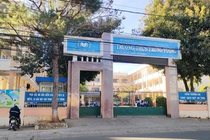 1 học sinh lớp 6 nhảy lầu trong giờ ra chơi vì chuyện tình cảm