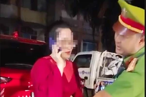 1 phụ nữ vi phạm nồng độ cồn khi lái xe bị phạt 35,6 triệu đồng 