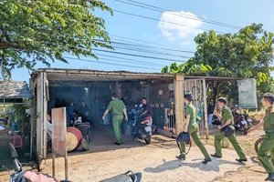 Một xã đội trưởng ở Gia Lai tử vong trong tư thế treo cổ