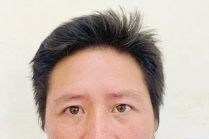 Khởi tố, bắt giam gã cha dượng hiếp dâm bé gái 12 tuổi mang thai