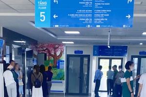 1 phụ nữ nhảy từ tầng 9 của bệnh viện, tử vong