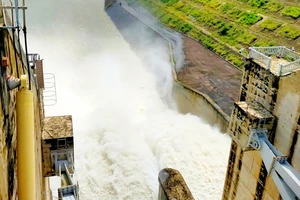 Bình Định xả lũ hồ chứa để ứng phó mưa lớn