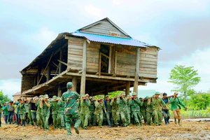 Bộ Quốc phòng hỗ trợ tỉnh Gia Lai xóa nhà tạm, nhà dột nát
