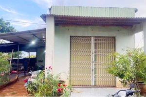 Phát hiện 3 mẹ con tử vong trong nhà khóa cửa bên trong