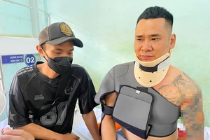 Người cha kể lại giây phút sinh tử lao xuống giếng cứu con gái