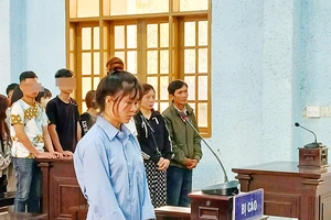 Nữ sinh đâm bạn học tử vong chỉ vì câu bình luận trên mạng