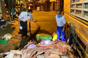 Phát hiện hơn 1 tấn thịt heo có dấu hiệu dịch bệnh đang đưa đi tiêu thụ