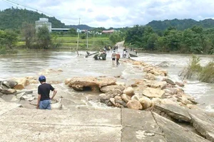Nước cuốn trôi đoạn ngầm tràn dài gần 40 mét ở Gia Lai