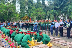 Gia Lai: Tổ chức truy điệu và an táng 18 liệt sĩ 