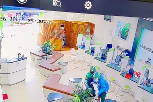 Nhận diện 2 kẻ cướp ngân hàng ở Gia Lai