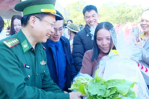 Gia Lai: Chương trình 'Xuân Biên phòng - Ấm lòng dân bản' thắm thiết tình quân dân