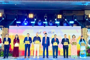 Quy Nhơn đạt giải thưởng Đô thị du lịch sạch ASEAN 2026