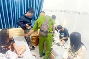Tạm giữ thanh niên rủ bé gái vào nhà nghỉ ‘tâm sự’