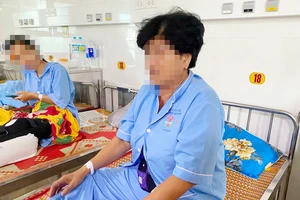 Công an tỉnh Gia Lai thông tin vụ một phụ nữ lớn tuổi bị ném ghế vào người