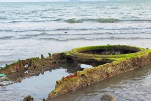 Phương án xử lý vật thể nghi xe tăng cũ ở biển Quy Nhơn