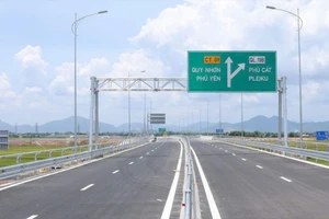 Chốt thời gian thông xe cao tốc Bắc Nam qua Quảng Ngãi và Gia Lai