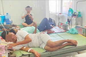 Truy xuất nguồn gốc thực phẩm vụ 39 người ngộ độc sau khi ăn bánh mì ở Gia Lai