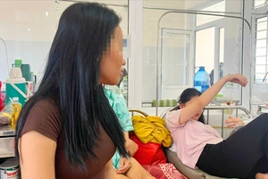 39 người ăn bánh mì phải nhập viện cấp cứu, nghi ngộ độc