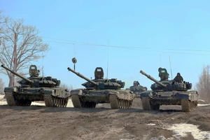 Xe tăng Nga trong đợt diễn tập Kavkaz -2020 ở miền nam nước này hồi tháng 9-2020. Ảnh: RT