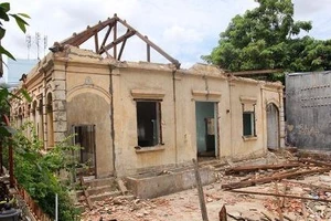 Xử lý việc tháo dỡ trái phép biệt thự cổ 100 tuổi ở Bình Thạnh