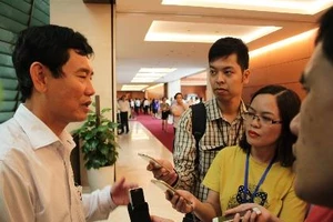 Bớt xén tiền hỗ trợ của ngư dân Quảng Bình, xử thế nào?