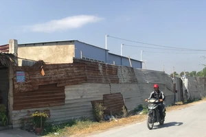 Bình Chánh: Những căn nhà 'phù phép' trên đất nông nghiệp