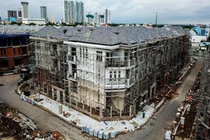 Vụ xây 'lụi' 110 biệt thự: Chủ đầu tư vẫn khẳng định không sai