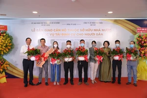 TP.HCM bàn giao căn hộ tái định cư cho cư dân Cô Giang