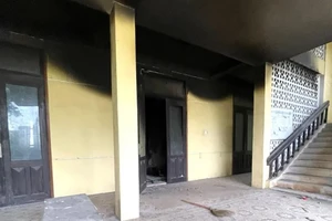 Xác minh danh tính một nam giới chết cháy trong trụ sở bỏ hoang