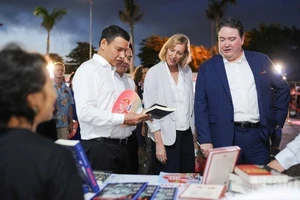 30 năm Việt - Mỹ: Ngoại giao nhân dân trong kỷ nguyên mới